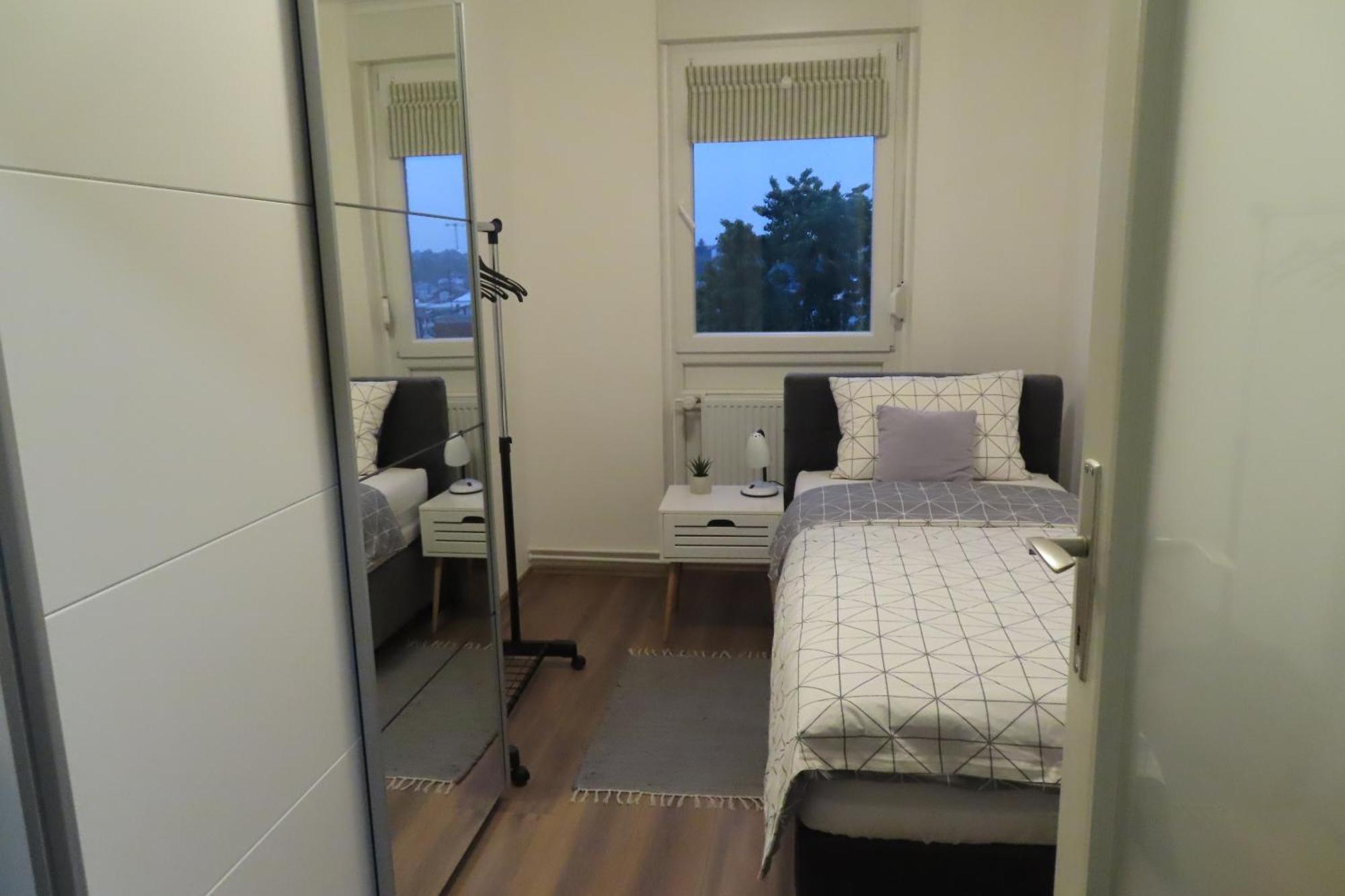 Apartman Ela Karlovac Bagian luar foto
