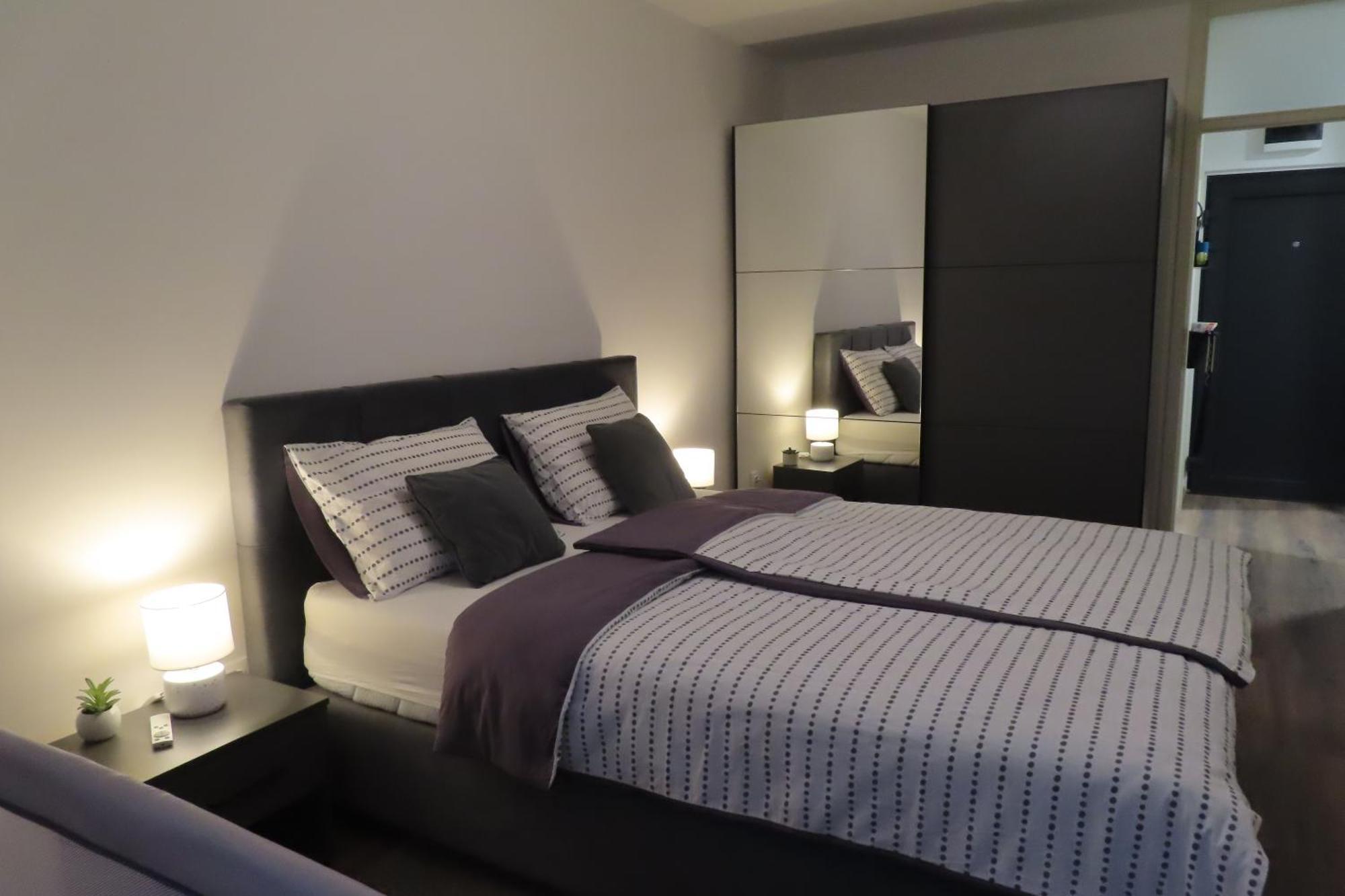 Apartman Ela Karlovac Bagian luar foto